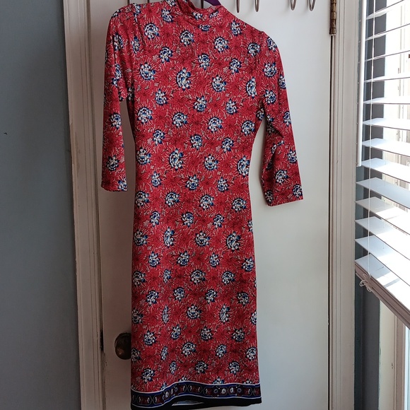 Dress - Picture 6 of 6